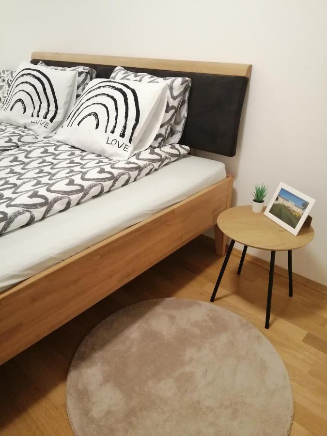 Apartment Tesla Wien Exterior foto